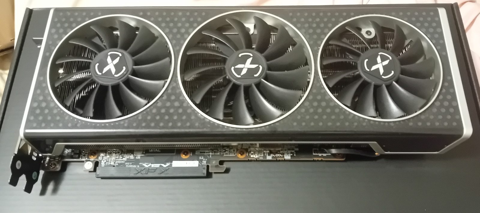 AMD Radeon RX 6750 XT